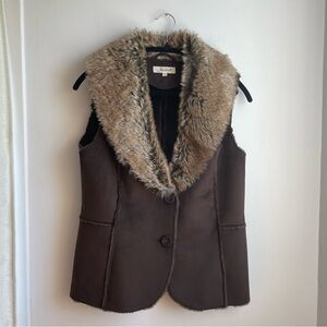 Vest Faux Suede w/Faux Fur Collar-Dark Brown-Size S